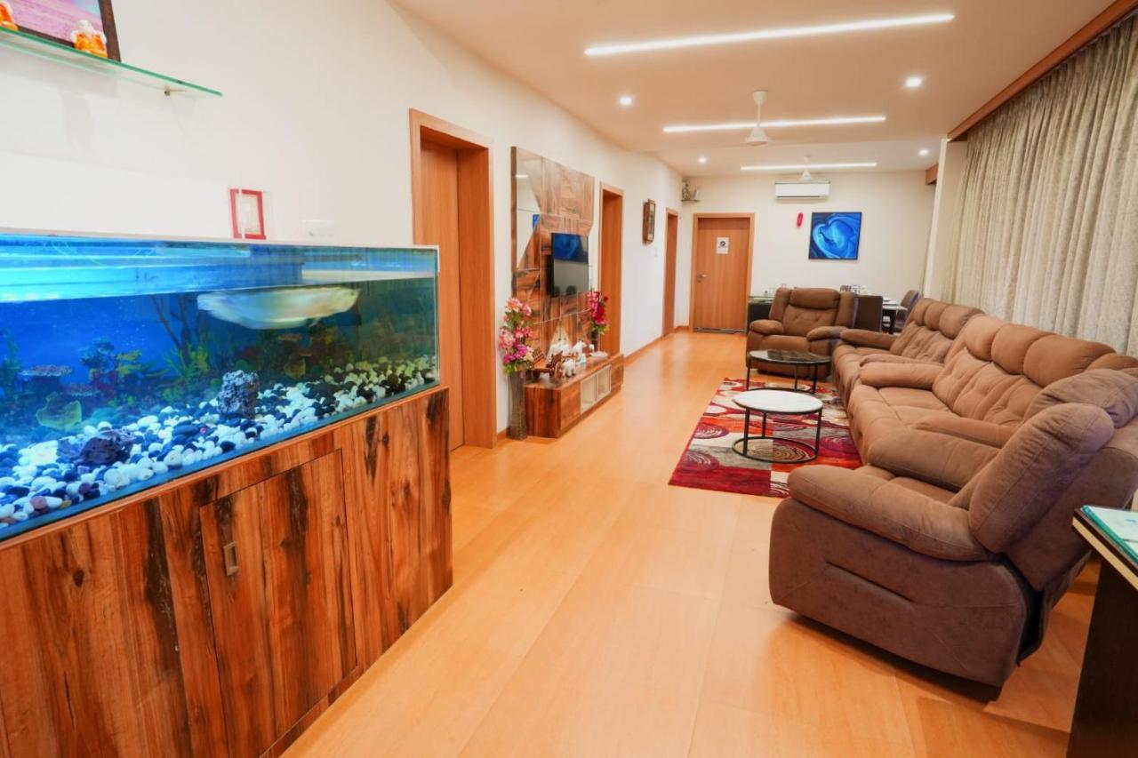 White Coco House 4Bhk Villa Nashik Exteriör bild