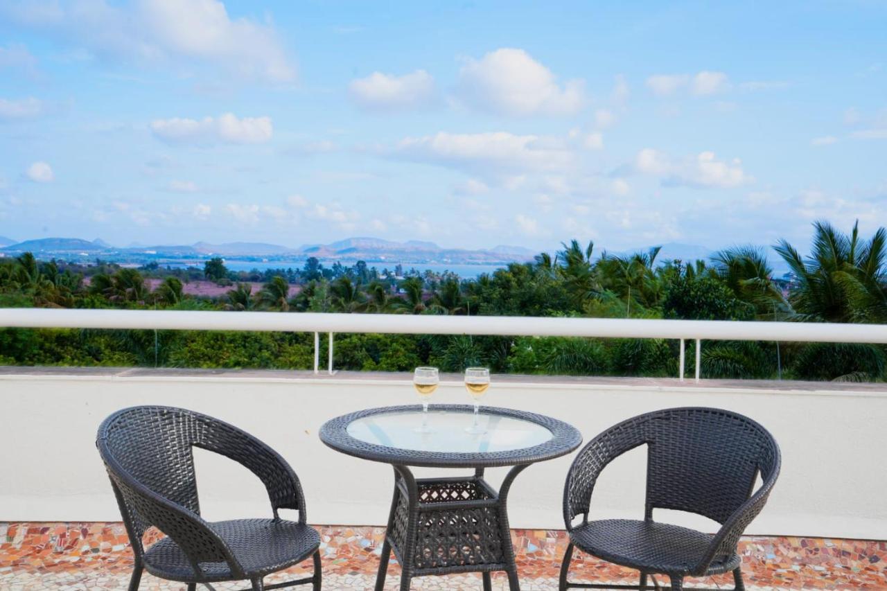 White Coco House 4Bhk Villa Nashik Exteriör bild