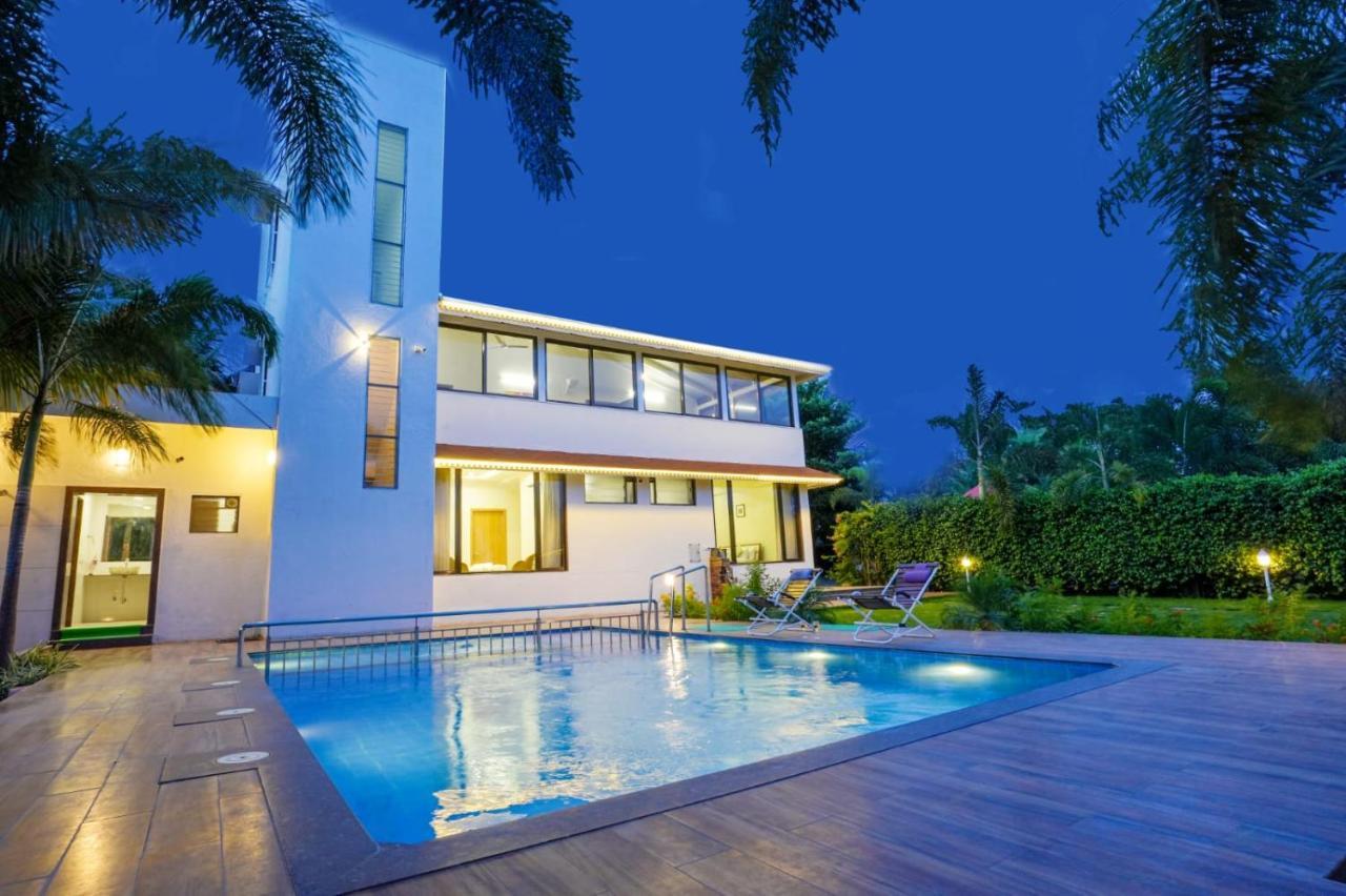 White Coco House 4Bhk Villa Nashik Exteriör bild